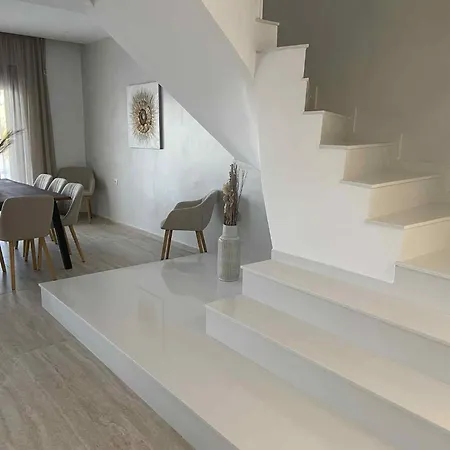 Kennedy Φαληράκι