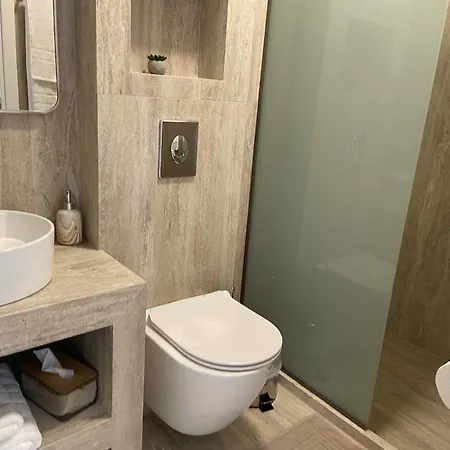 Kennedy Βίλα Φαληράκι